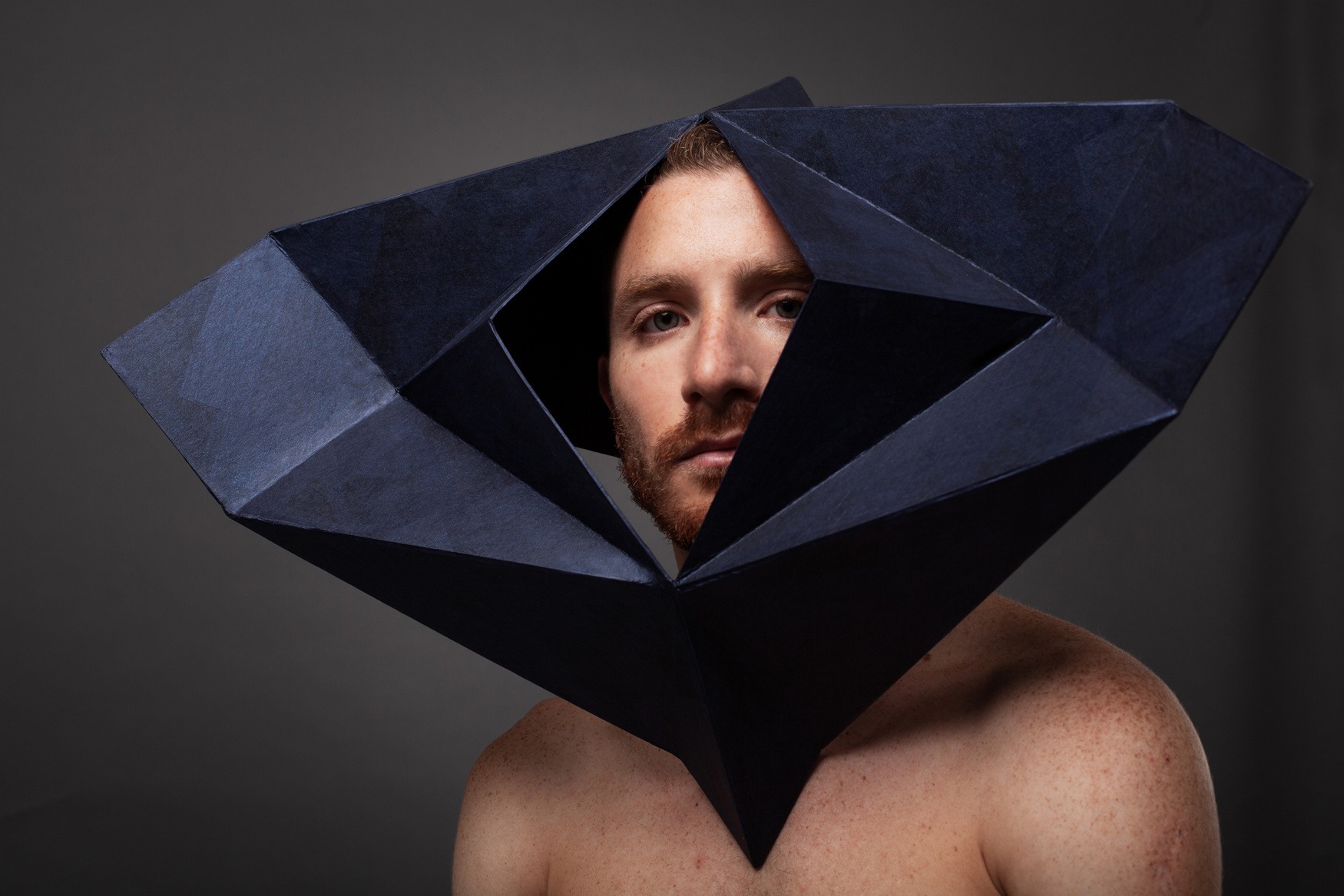 man met een masker