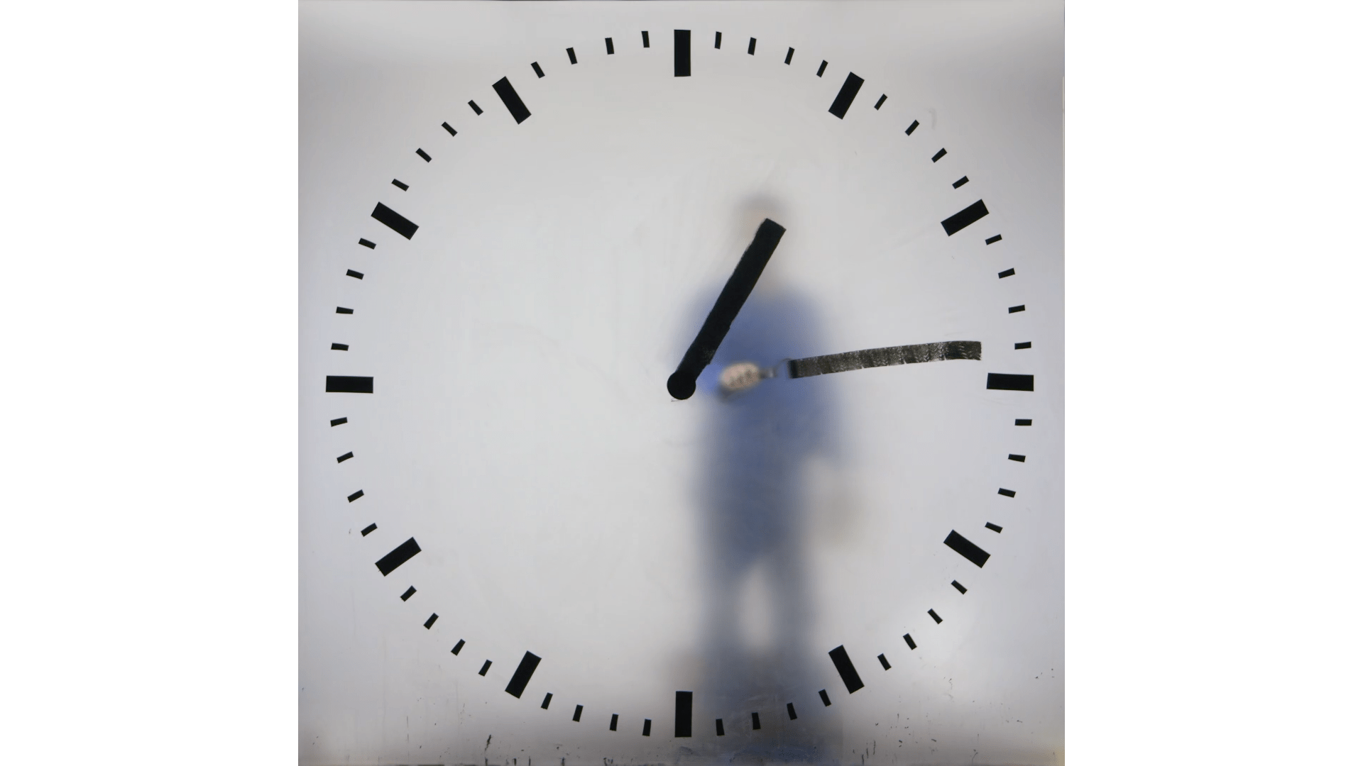 Schiphol clock still image 0114